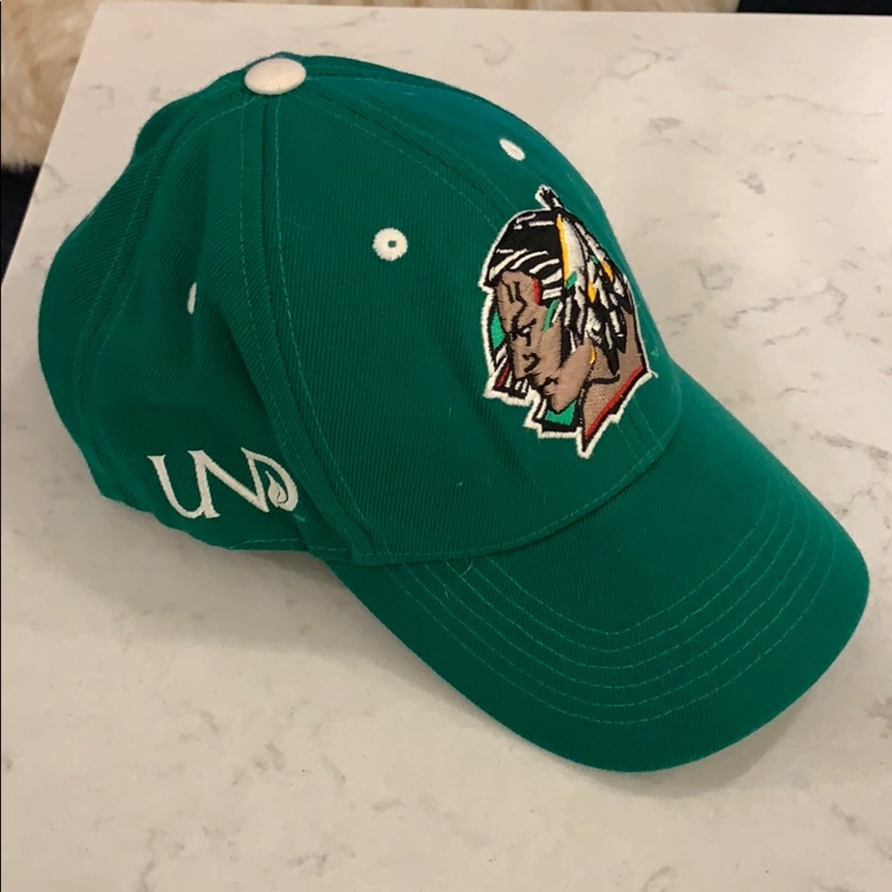University of North Dakota Fighting Sioux Hat